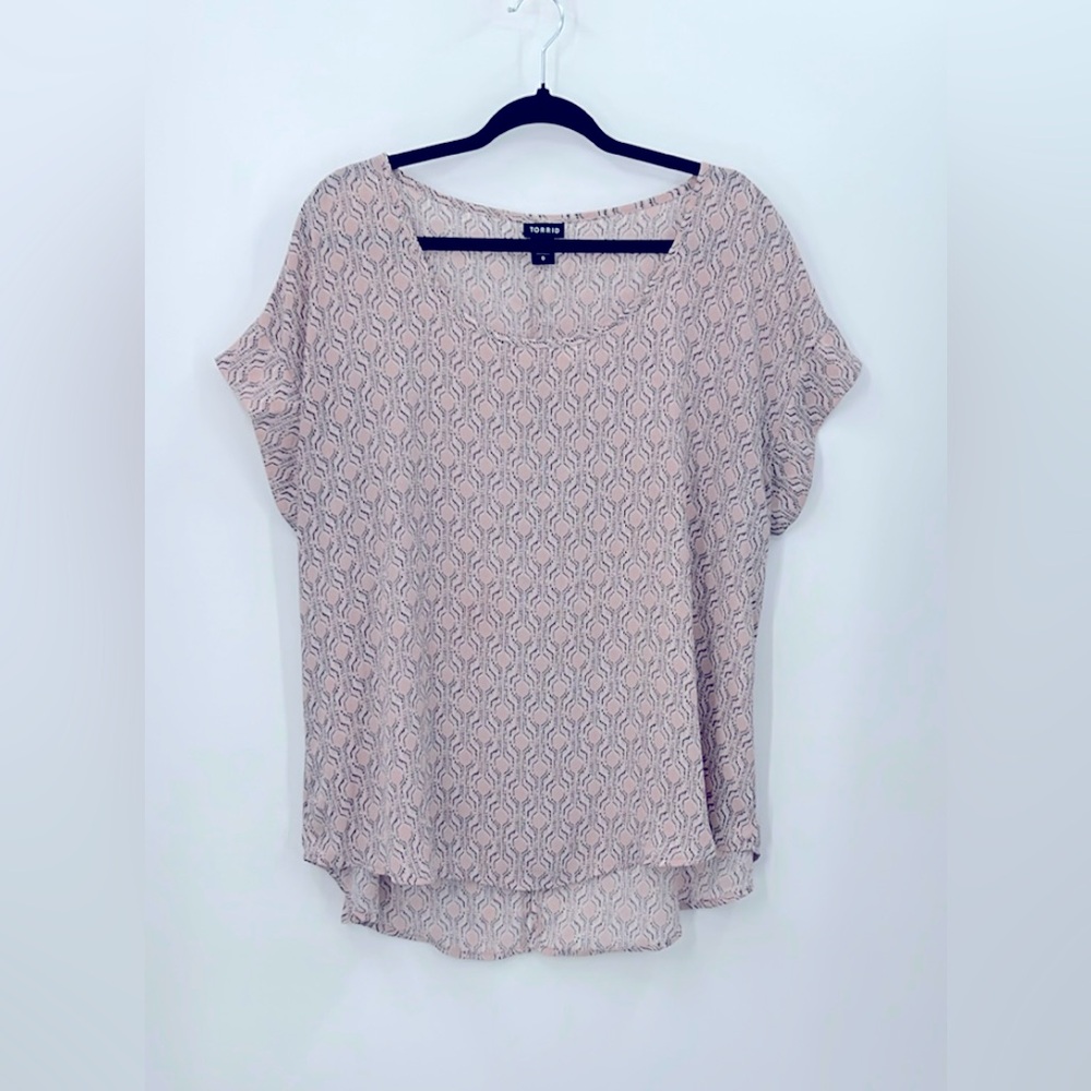 TORRID Multicolor Geoprint Blouse - Picture 4 of 6